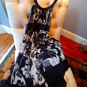 Flouncy asymmetrical hemed Dress with Jewell